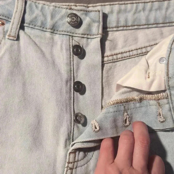 Wild fable super high Rise cutoff shorts size 10 - Picture 4 of 9